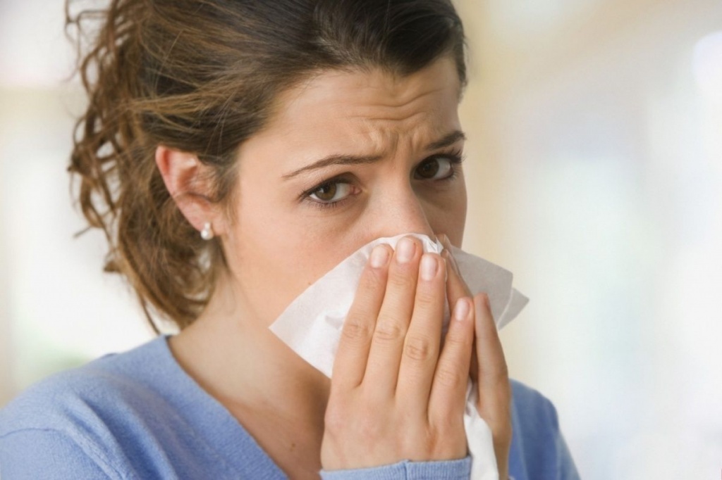 как остановить течение из носа при простуде