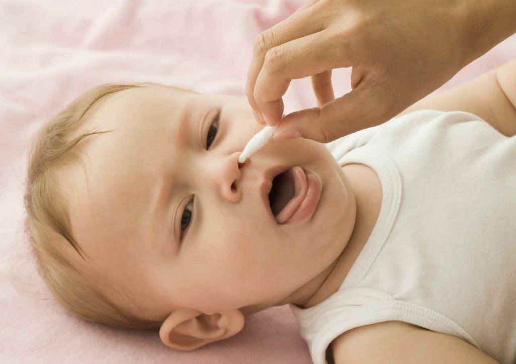 Гигиена полости носа новорожденного